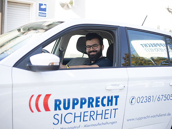 Firmenfahrzeug - Rupprecht Alarmruf-Wachzentrale GmbH, Philipp-Reis-Straße 6, 59065 Hamm, Telefon 02381 - 67 50 55